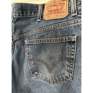 Levi's Comfort Fit 560 38x32 Medium Wash Distressed  Baggy